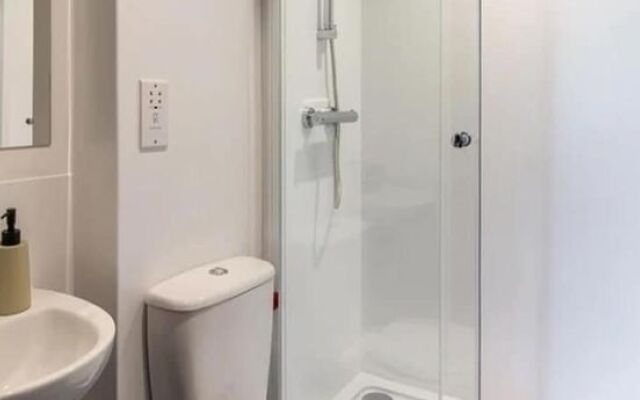 En Suite Rooms  Studios SHEFFIELD - SK