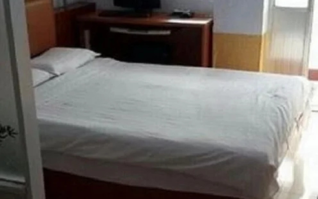 Dezhou Linyi Yin Yuan Business Inn