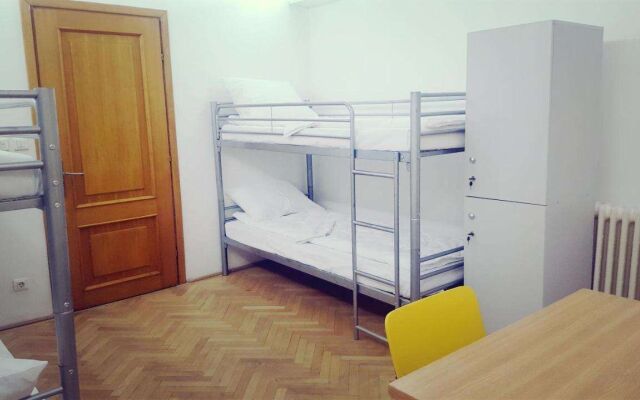 Sleep Inn Hostel