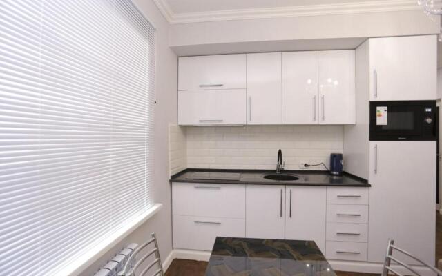 Luxury 2 bedrooms apartment walking distance from Gur-Emir