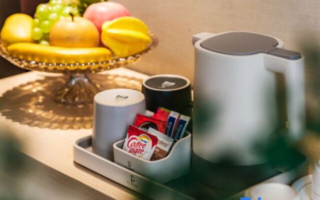 Hometown Lotus Hotel