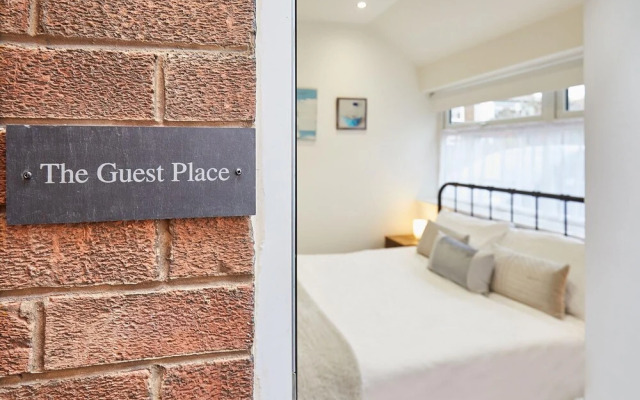 Host Stay The Guest Place