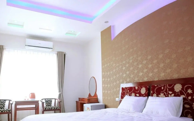 Ngoc Bach Hotel