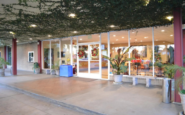 Ontario Airport Inn