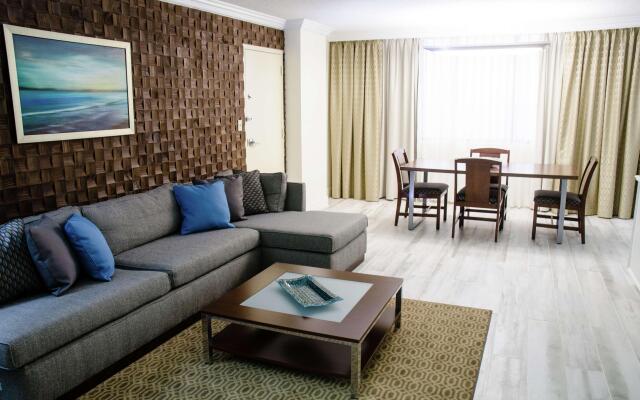 Hilton Palm Beach PBI