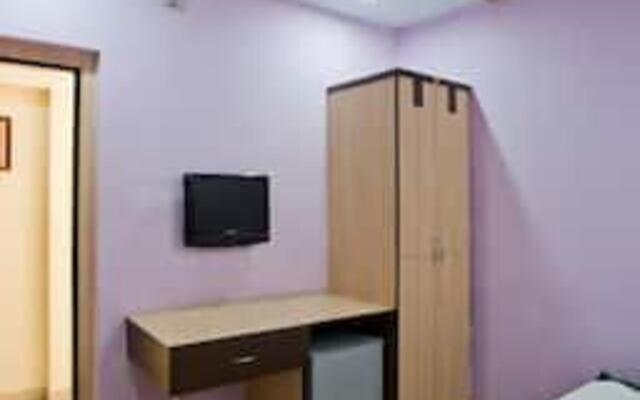 Live In Service Apartment