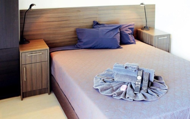 Capricorn Village – Guest Rooms – Newman