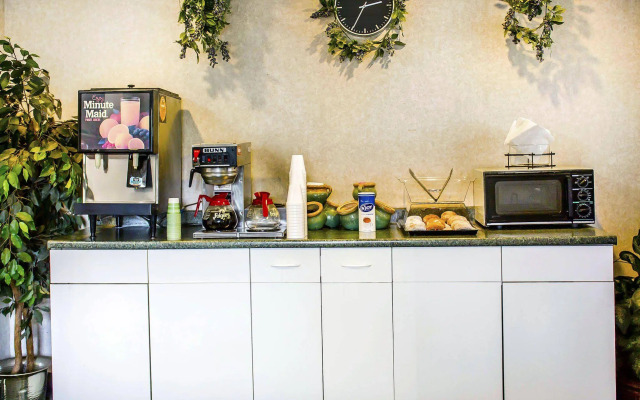 Rodeway Inn Moosic - Scranton