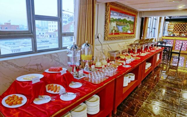 Royal Ruby Hotel