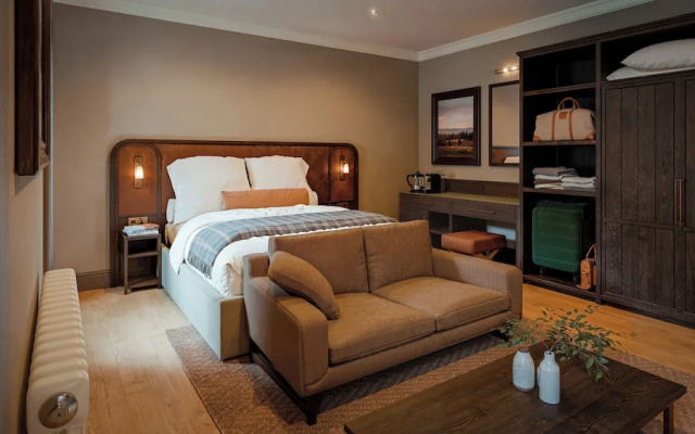 The Leddie Hotel