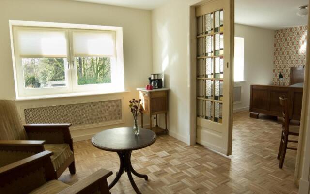 B&B Perron 22