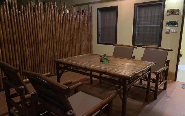 Sawasdee Lagoon Camping & Restaurant