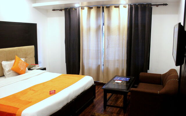 OYO 899 Dwaper Hotel