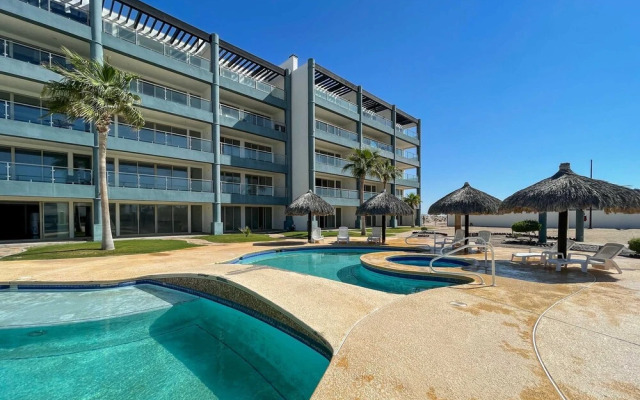 Quiet Cozy Getaway With Stunning Ocean View