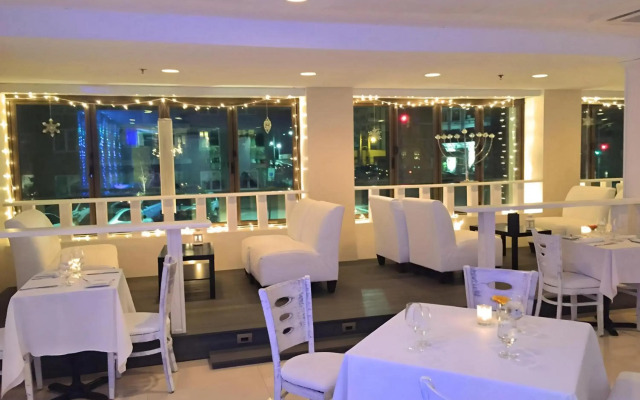 Long Beach Hotel