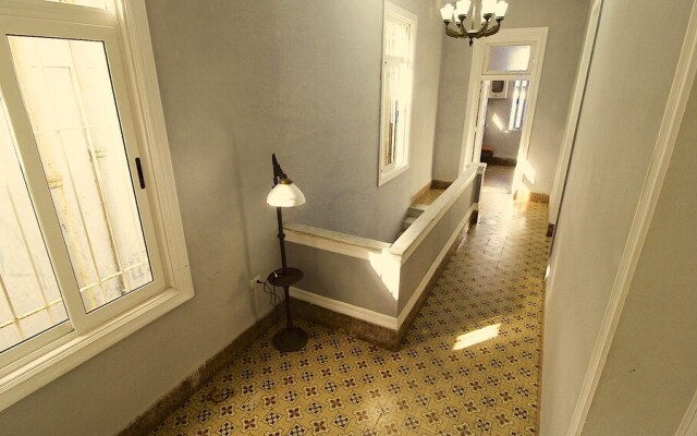 AHT Colonial Hostel