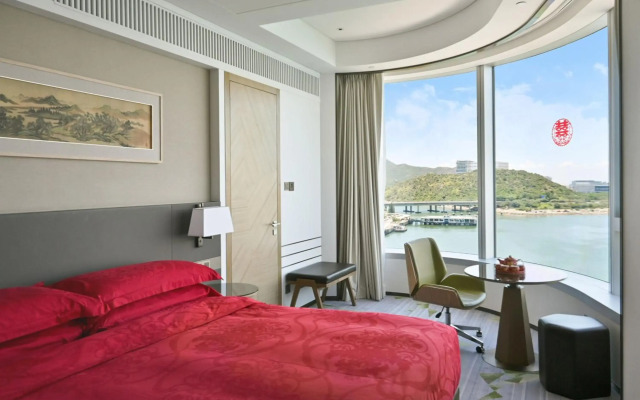 Sheraton Hong Kong Tung Chung Hotel