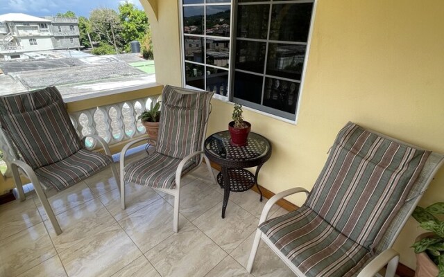 2-bed Apartment Drax Hall Ocho Rios AC and Wifi