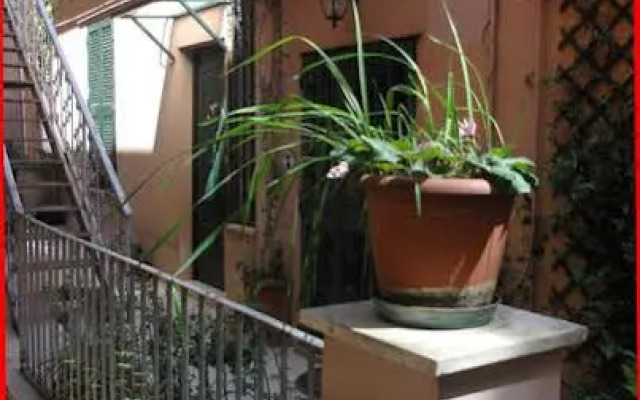 Aabacus Roman Pyramid House