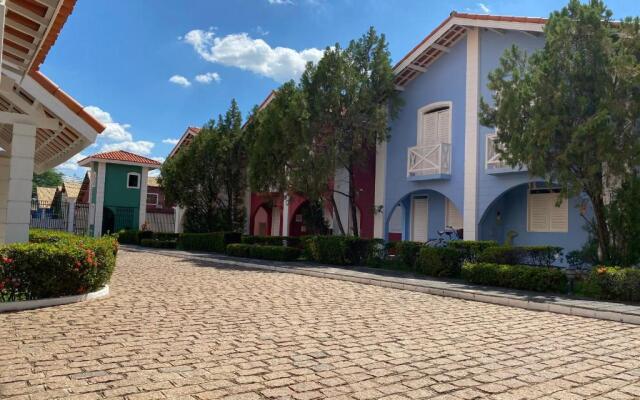 Casa em Condomínio 2 suítes casa 03