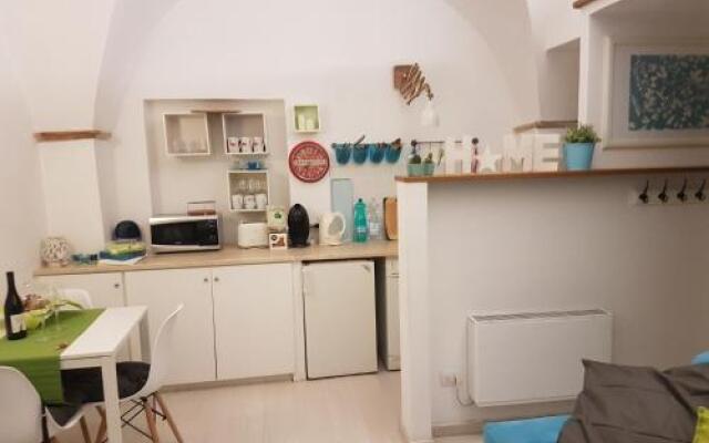 Coronari stylish apartment