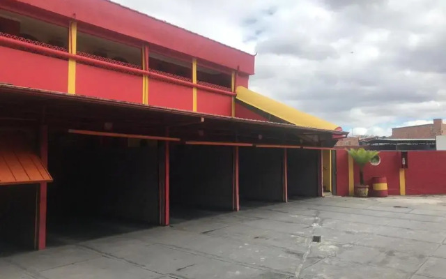 Motel Red Love