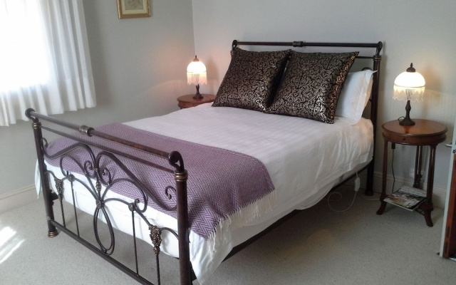 Stoke House Bed and Breakfast