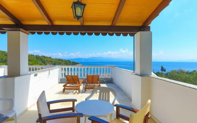 Faros Ena in Gaios With 1 Bedrooms and 1 Bathrooms