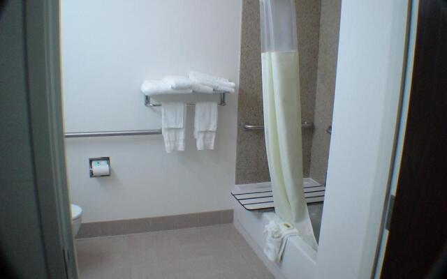 Budget Host Inn & Suites