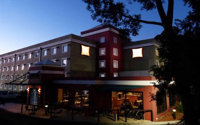 ibis Sydney Thornleigh