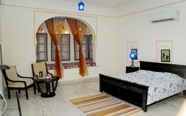 Hotel Dhula Garh