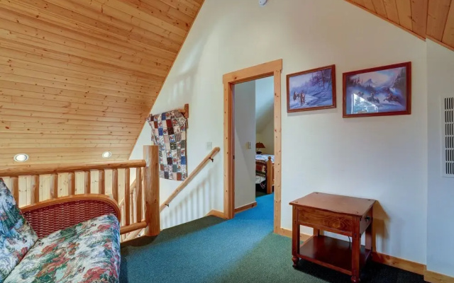Forest Ridge 2 Bedroom Home by RedAwning