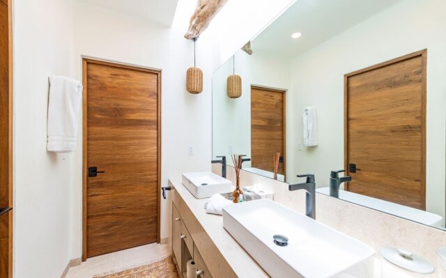 Sunny Vacation Villa 57