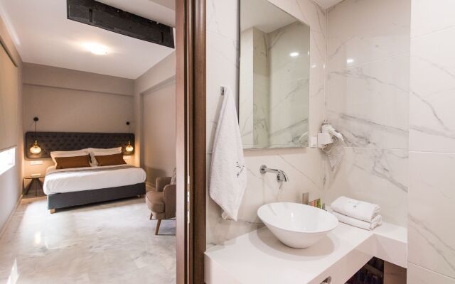 Minaret Suites & Apartments