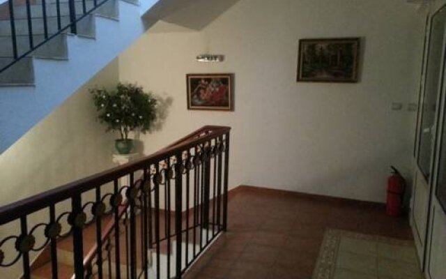 Hotel Deloni