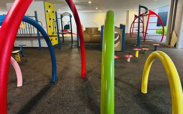 Central Residence - Free Gym Pool