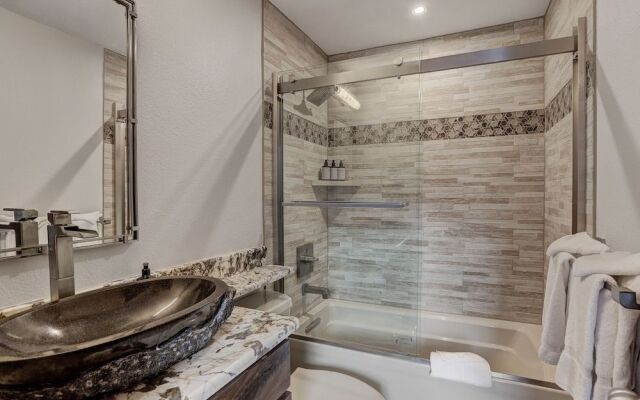 River Mnt Lodge W312 - 4 Br Condo