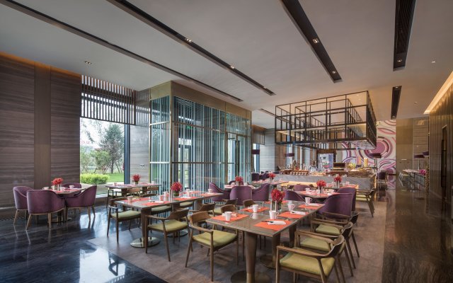 Crowne Plaza Harbin Songbei by IHG