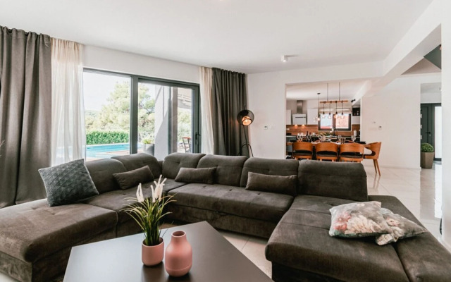 Villa Felicity B4