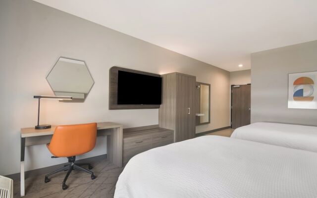 Holiday Inn Express & Suites Springdale Fayetteville Area, an IHG Hotel