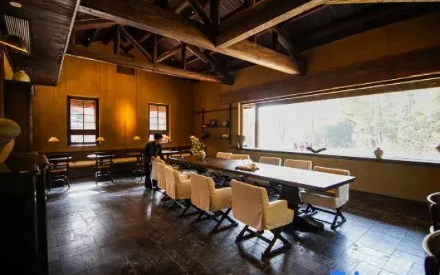 Xingshan Wonderland · In the Forest