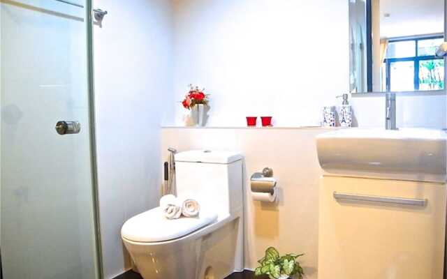 Kamala Regent 2 bedrooms Pool Access Apartment