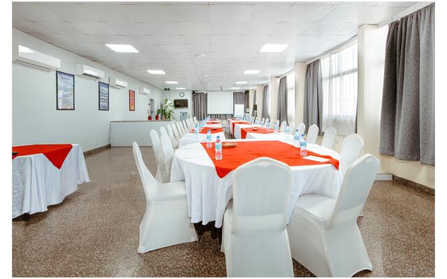 Holiday Inn Dar Es Salaam City Center by IHG