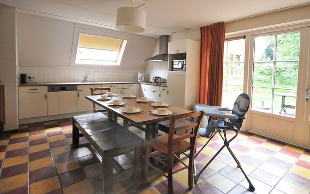 Cosy Holiday Home With Dishwasher, Close to a Golf Course