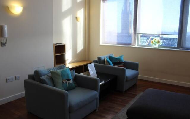Stunning 2 Bed City Centre Apartment