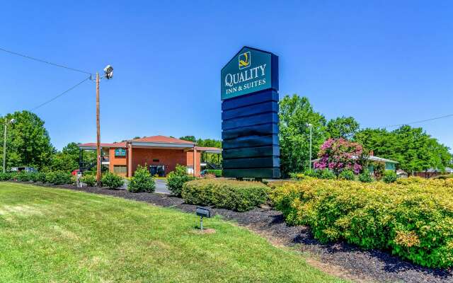 Quality Inn & Suites Creedmor - Butner