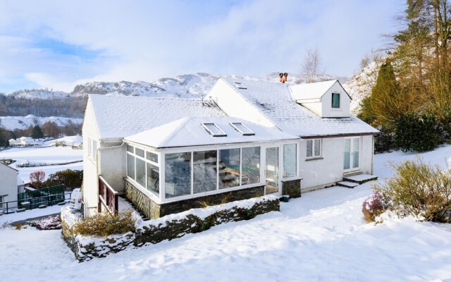 Sprawling Holiday Home in Chapel Stile With Conservatory