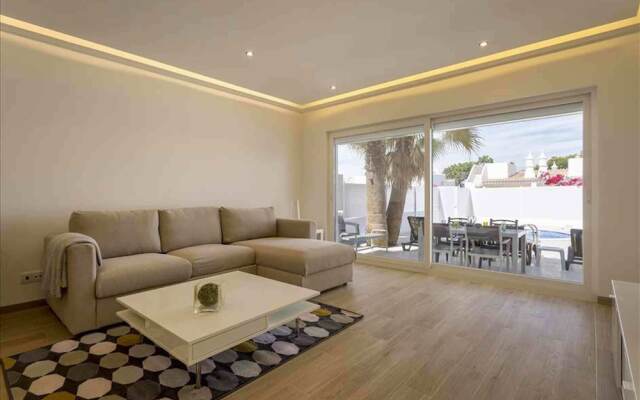 Vicky Rae Beach House