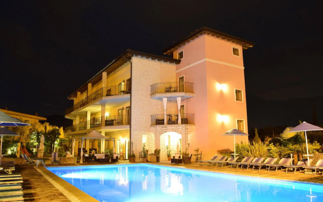 Residenza Le Due Torri Apartments