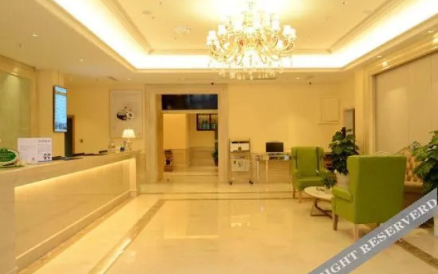 Fanman Meizhi Hotel (Deyang High-speed Railway Station Wanda Plaza)